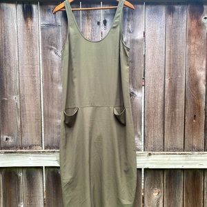 Treasure & Bond army green tank slip midi dress — small